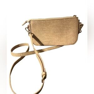 NWOT Melie Bianco Faux Leather Crossbody Purse (perfect for Prom or Wedding)